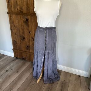 Elegant Gray Women's Skirt